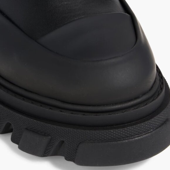 GANNI black Leather Chelsea Boots size EU40/ 9-9.5 Women's. NIB New in Box - Picture 4 of 4